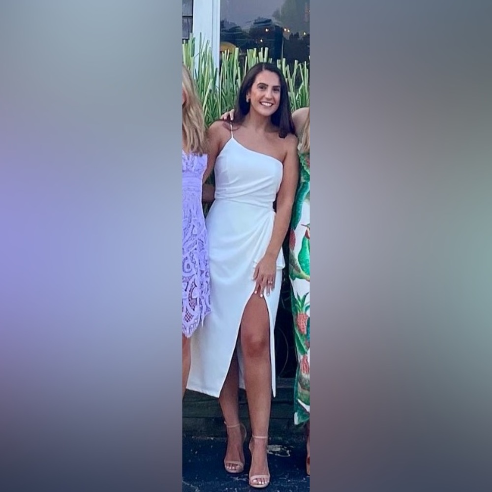 Lulu’s One Shoulder White Dress